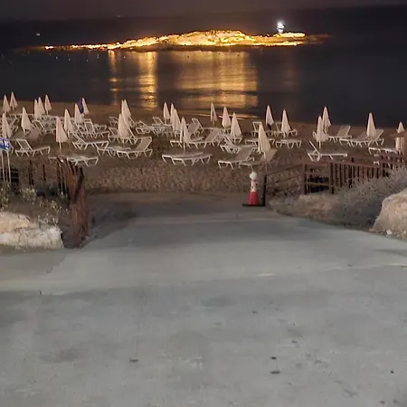 Akefalou Bay *