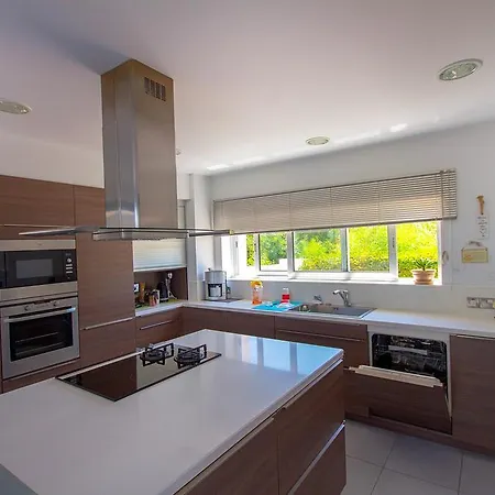 Akefalou Bay Villa