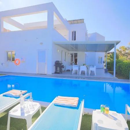 Akefalou Bay Villa Protaras